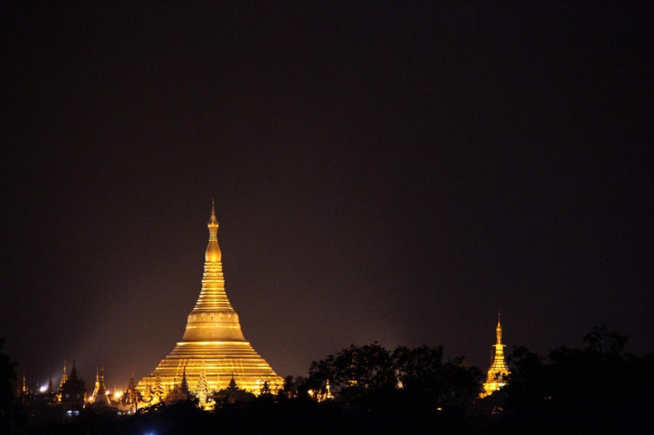 Virati Hotel Yangon Extérieur photo